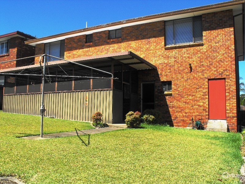 14 Foley Street, Georges Hall NSW 2198