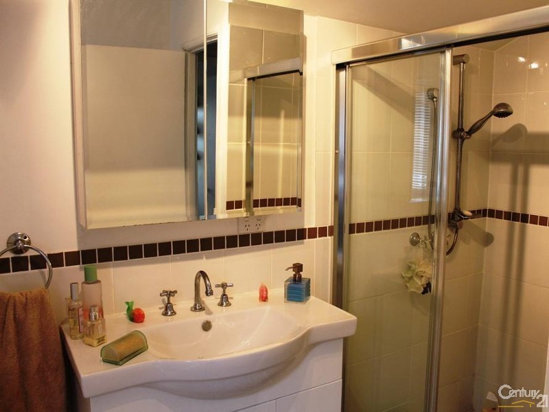 2/22 Taylor Street, Condell Park NSW 2200