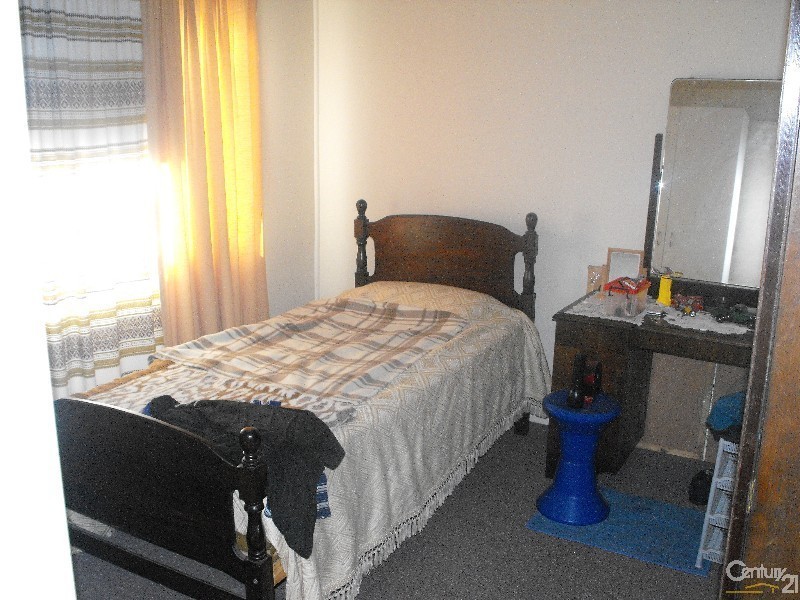 12 Fifth Avenue, Condell Park NSW 2200