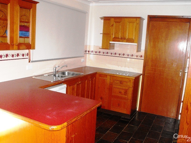 10 Hinkler Avenue, Condell Park NSW 2200