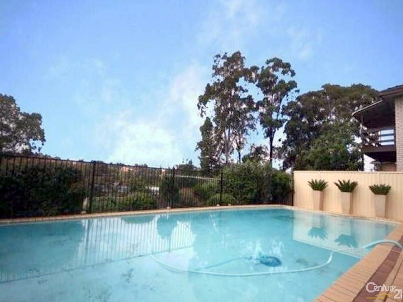 51 Saric Avenue, Georges Hall NSW 2198