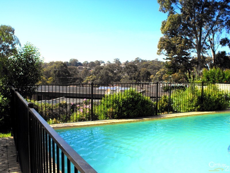 51 Saric Avenue, Georges Hall NSW 2198