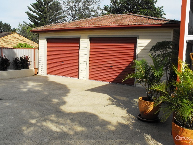 3 Endeavour Road, Georges Hall NSW 2198