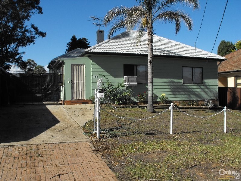 165 Rex Rd, Georges Hall NSW 2198