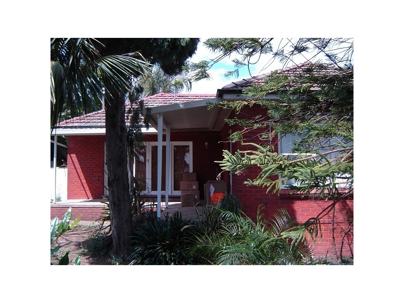 15 Ellis St, Condell Park NSW 2200