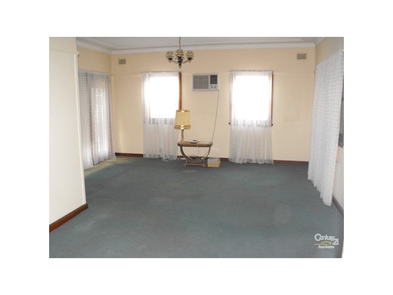23 virtue st, Condell Park NSW 2200