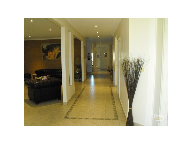 9 WINIFRED ST, Condell Park NSW 2200