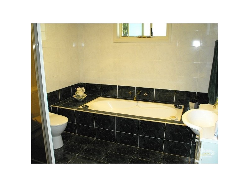 9 WINIFRED ST, Condell Park NSW 2200