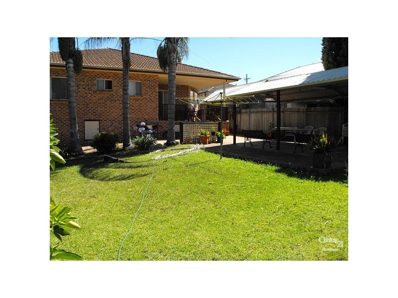 9 WINIFRED ST, Condell Park NSW 2200