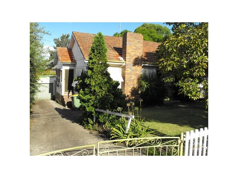35 SIMMAT AVE, Condell Park NSW 2200