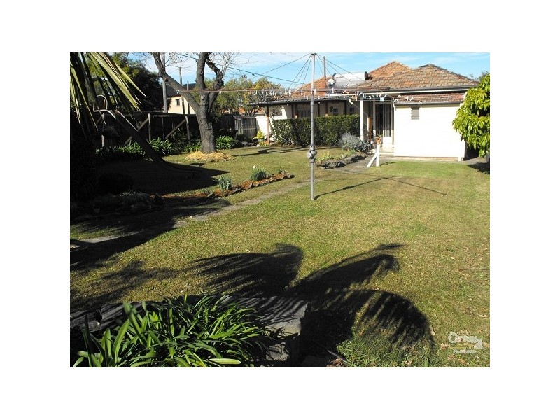 2 WINIFRED ST, Condell Park NSW 2200