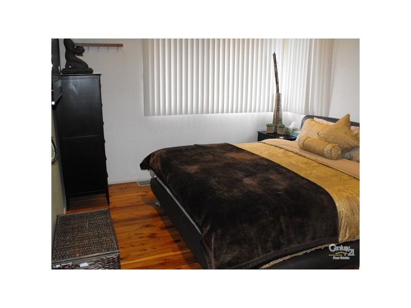 20 HANDLE ST,, Bass Hill NSW 2197