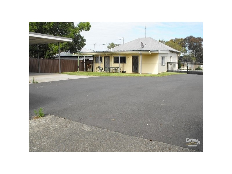 101 SIMMAT AVE, Condell Park NSW 2200