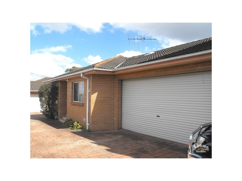 2/58 Simmat Avenue, Condell Park NSW 2200