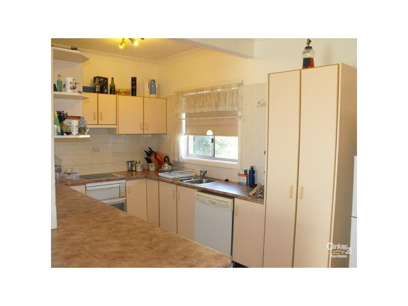 28 ALPHA ST, Chester Hill NSW 2162