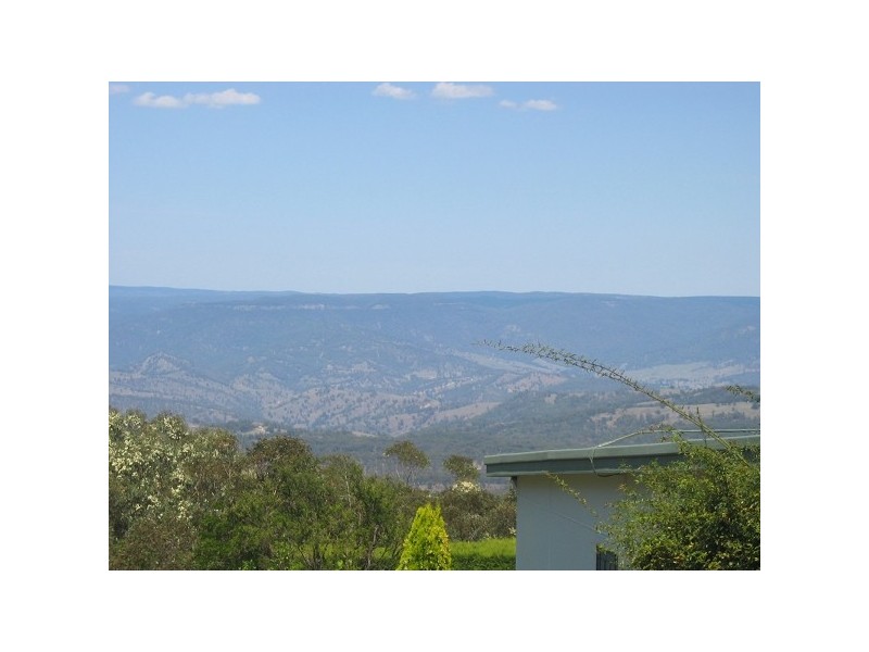 16 Delmonte Avenue, Medlow Bath NSW 2780