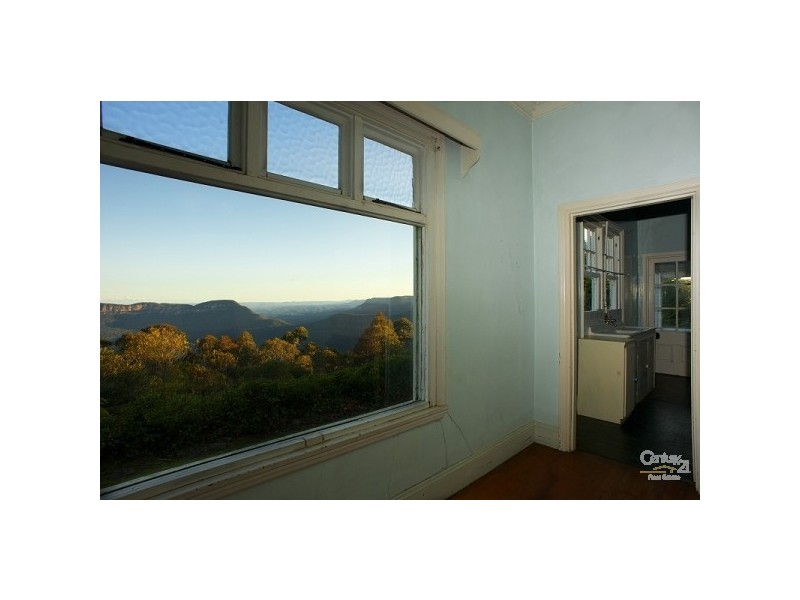 19 Birdwood Avenue, Katoomba NSW 2780