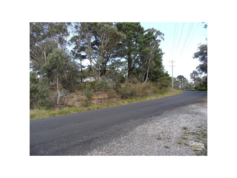 8 Rawson Parade, Leura NSW 2780