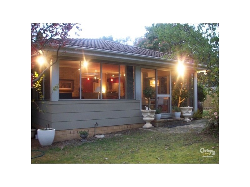 12 Watkins Road, Leura NSW 2780