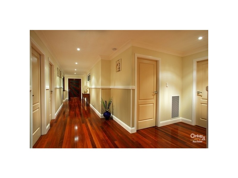 8 Kamillaroi Road, Katoomba NSW 2780