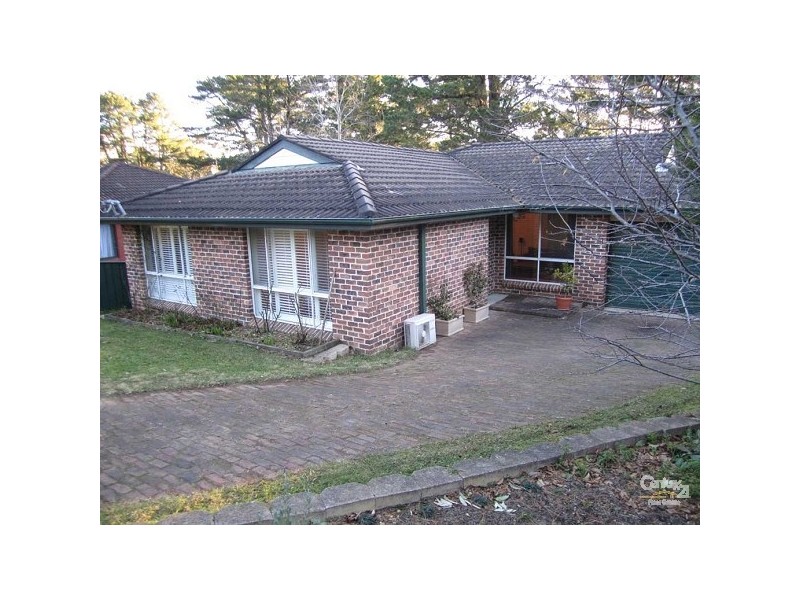 6 Paris Pde, Katoomba NSW 2780