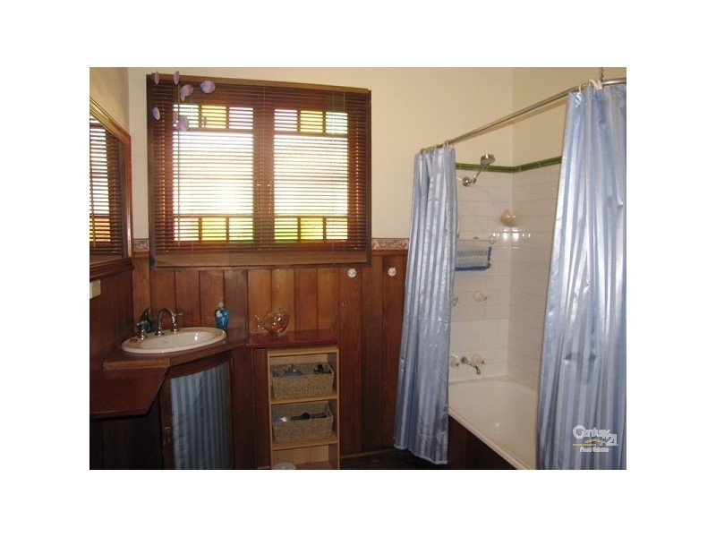 15 Hill Street, Wentworth Falls NSW 2782