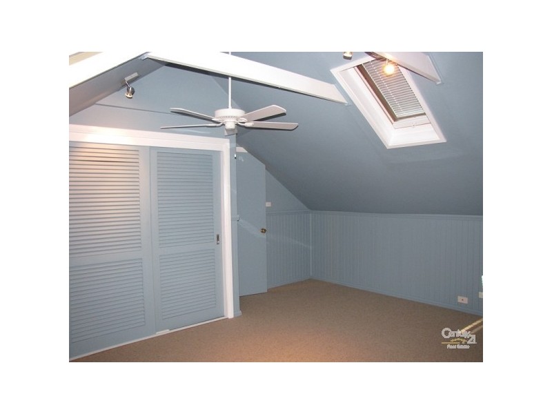 15 Hill Street, Wentworth Falls NSW 2782