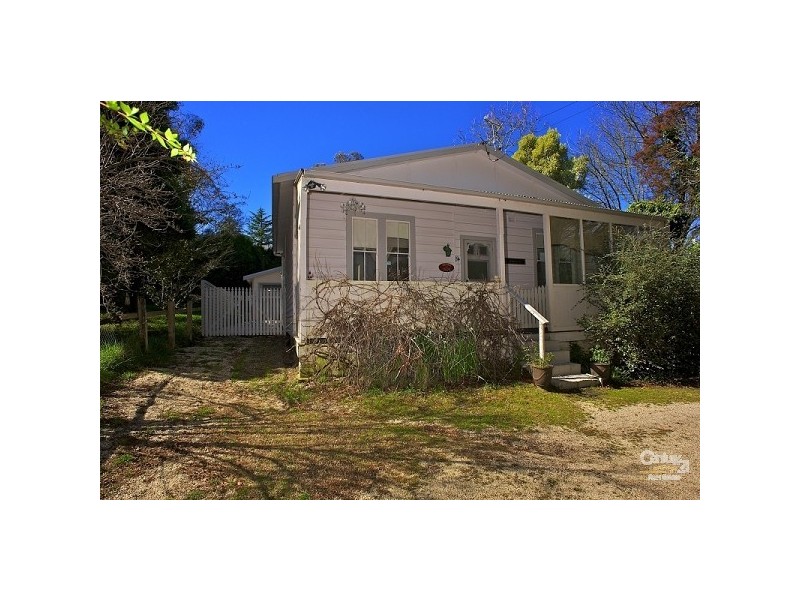 34 Hartley Esplanade, Leura NSW 2780