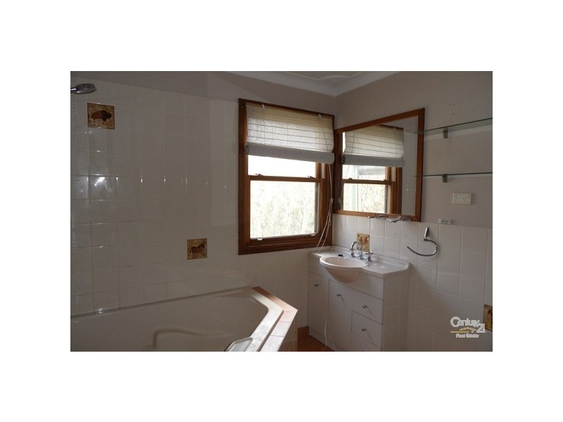 9 Queens Road, Leura NSW 2780