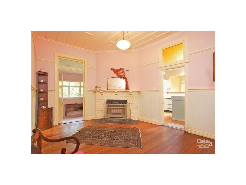 17 Blackheath Street, Leura NSW 2780