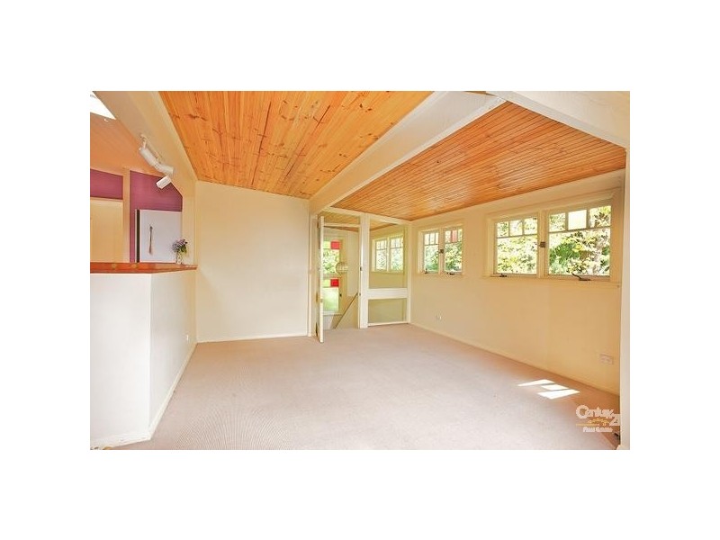 17 Blackheath Street, Leura NSW 2780