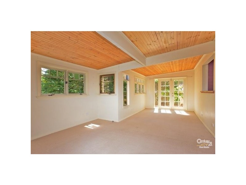 17 Blackheath Street, Leura NSW 2780