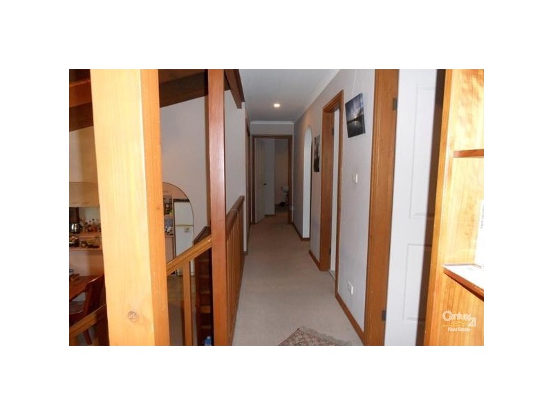 70 Sixth Avenue, Katoomba NSW 2780