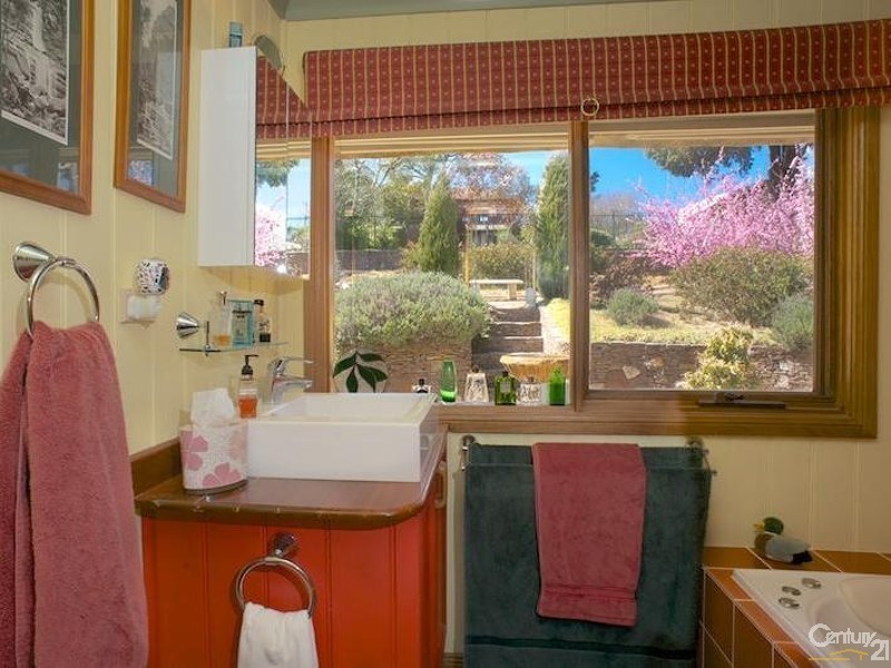 24 Narrow Neck Road, Katoomba NSW 2780