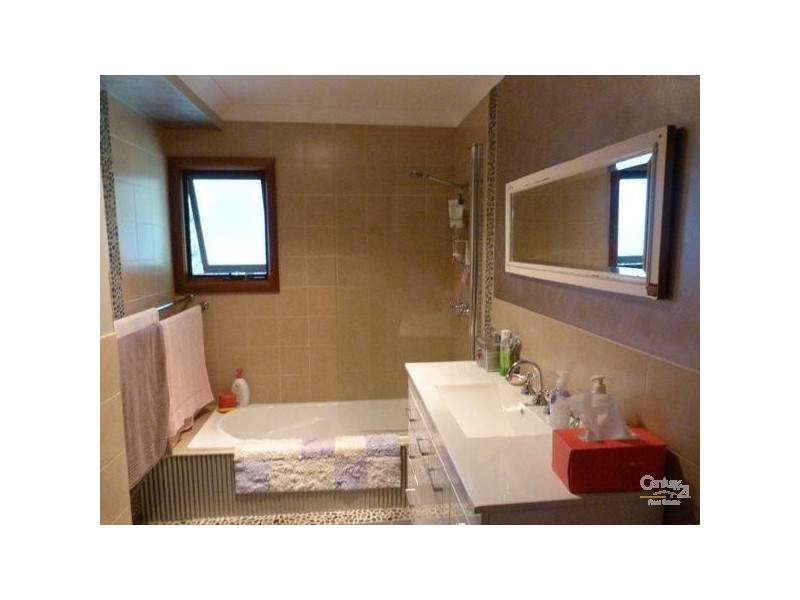 339 Blaxland Road, Wentworth Falls NSW 2782