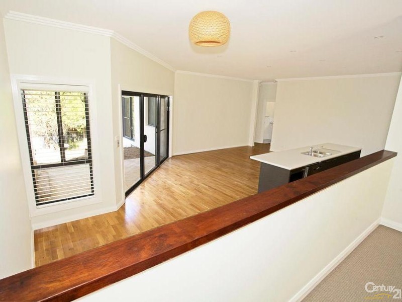 4 Wood Street, Wentworth Falls NSW 2782