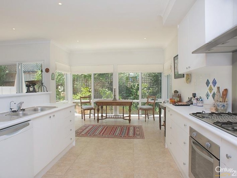 16 Holmes Street, Leura NSW 2780