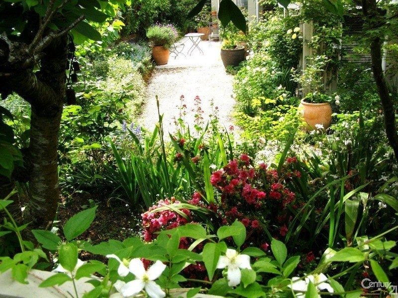 16 Holmes Street, Leura NSW 2780