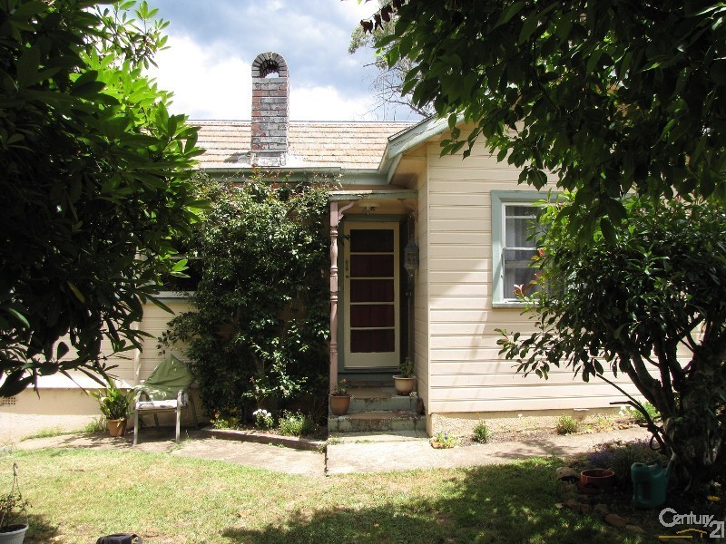 6 Beattie Street, Leura NSW 2780