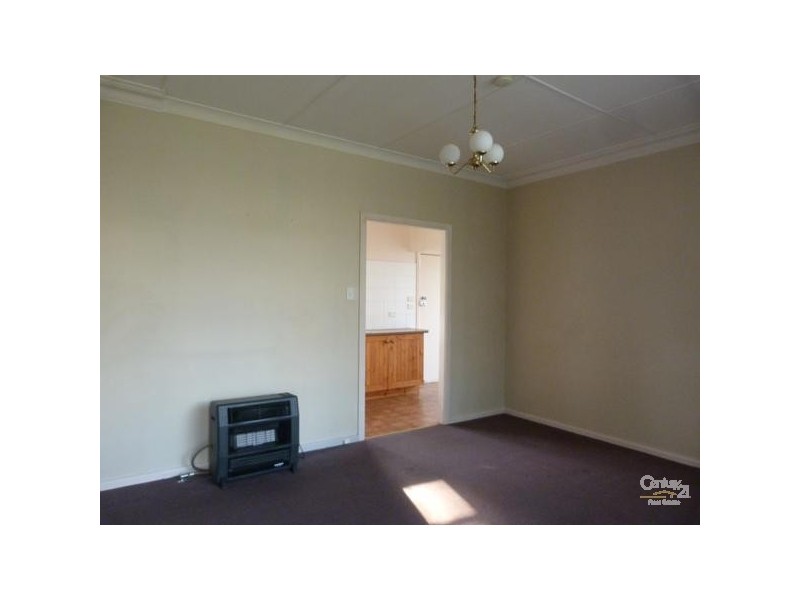 24 Paris Parade, Katoomba NSW 2780