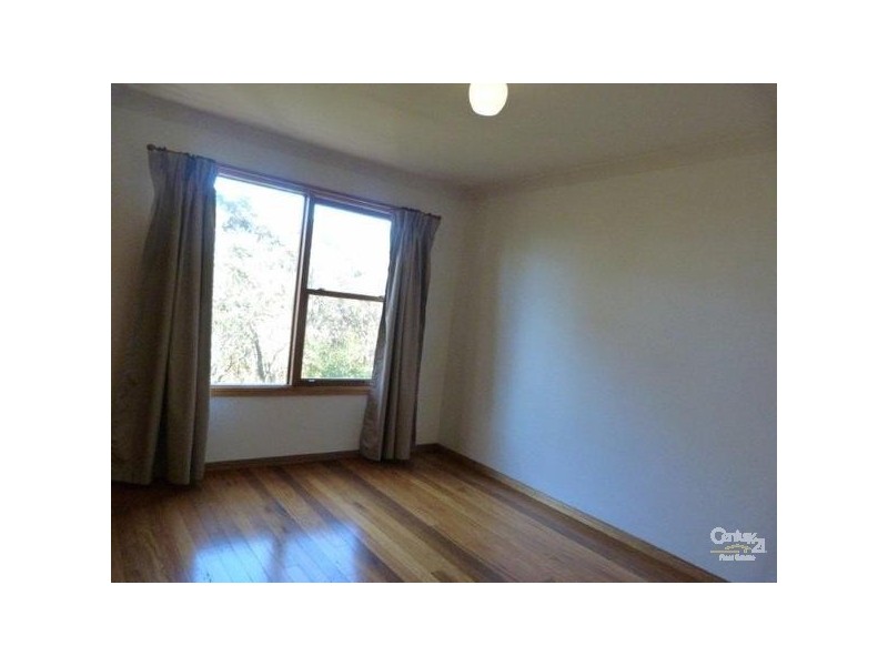 9 Queens Road, Leura NSW 2780