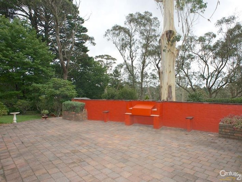 2 Whinmoor Lane, Katoomba NSW 2780