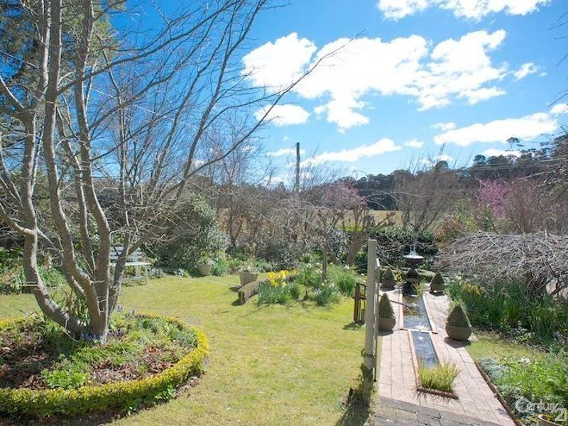 38 Sinclair Crescent, Wentworth Falls NSW 2782