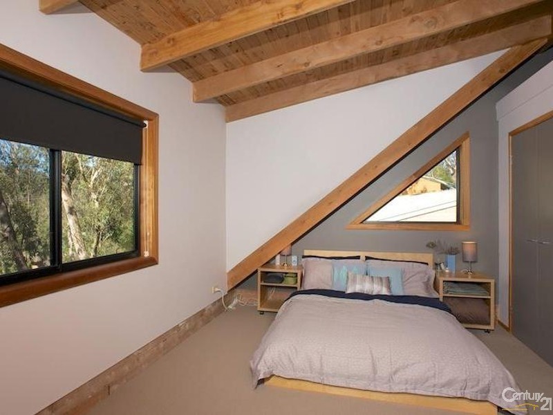 72  Sixth Avenue, Katoomba NSW 2780