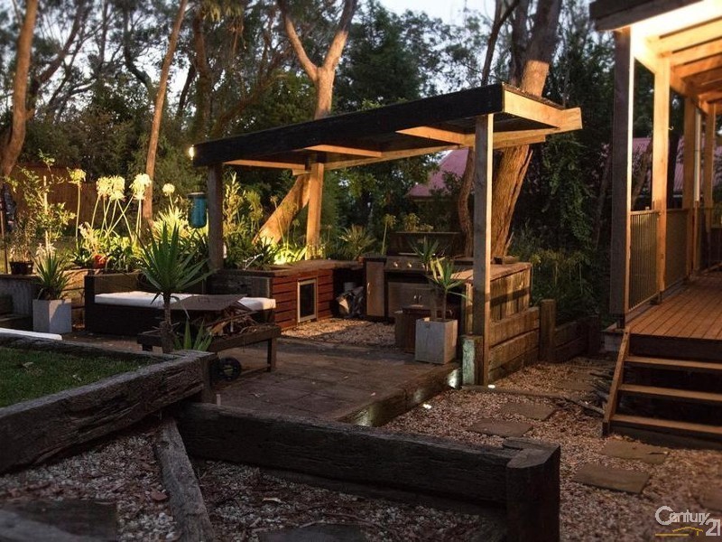 72  Sixth Avenue, Katoomba NSW 2780