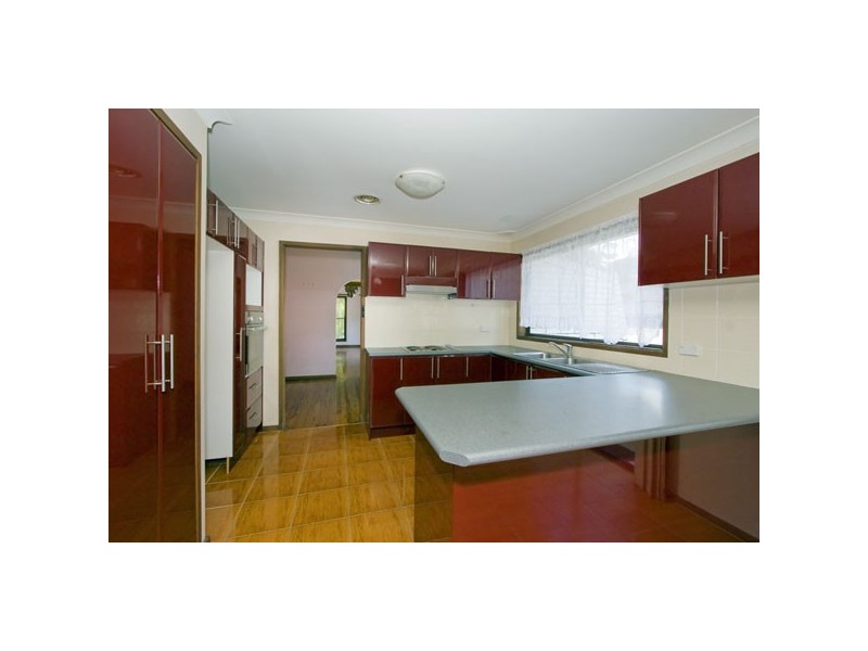 225 Madagascar Drive, Kings Park NSW 2148