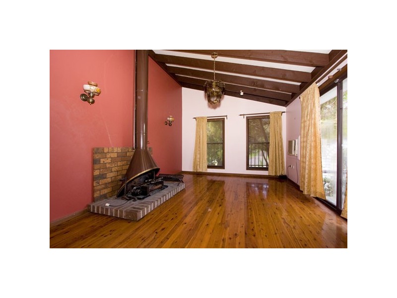 225 Madagascar Drive, Kings Park NSW 2148