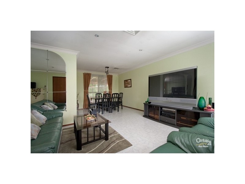 32 Croatia Place, Quakers Hill NSW 2763