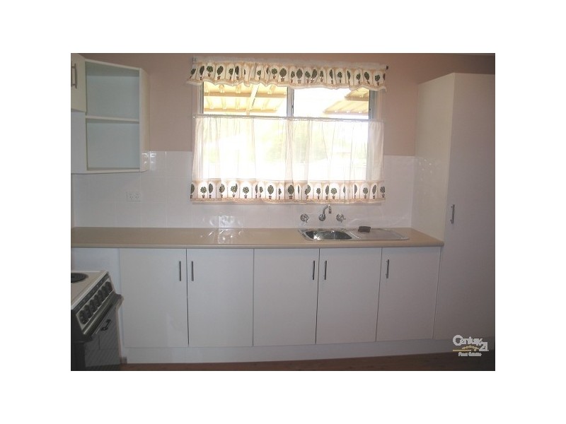 97 Railway Road, Quakers Hill NSW 2763