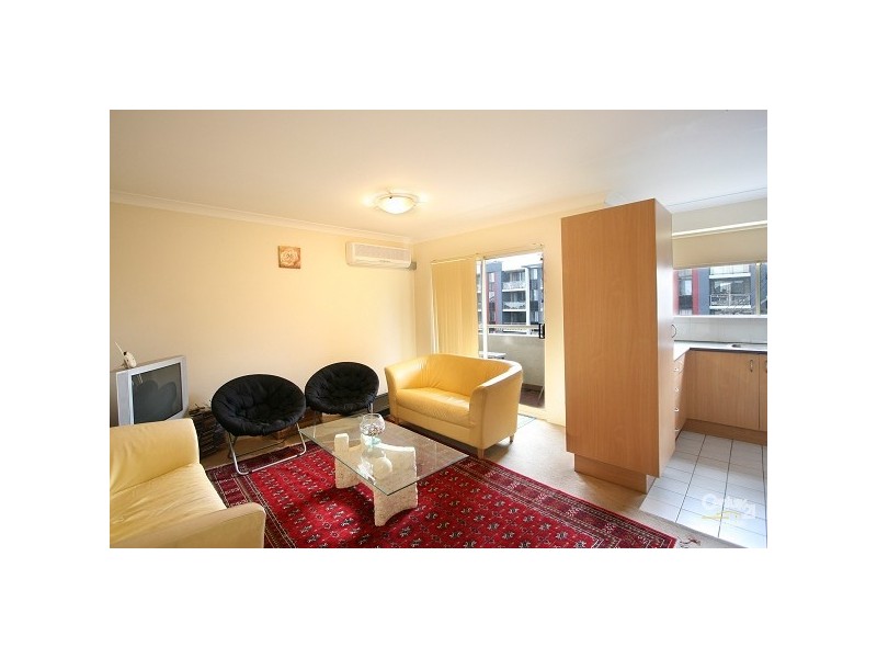 27/11 Oxford Street, Blacktown NSW 2148